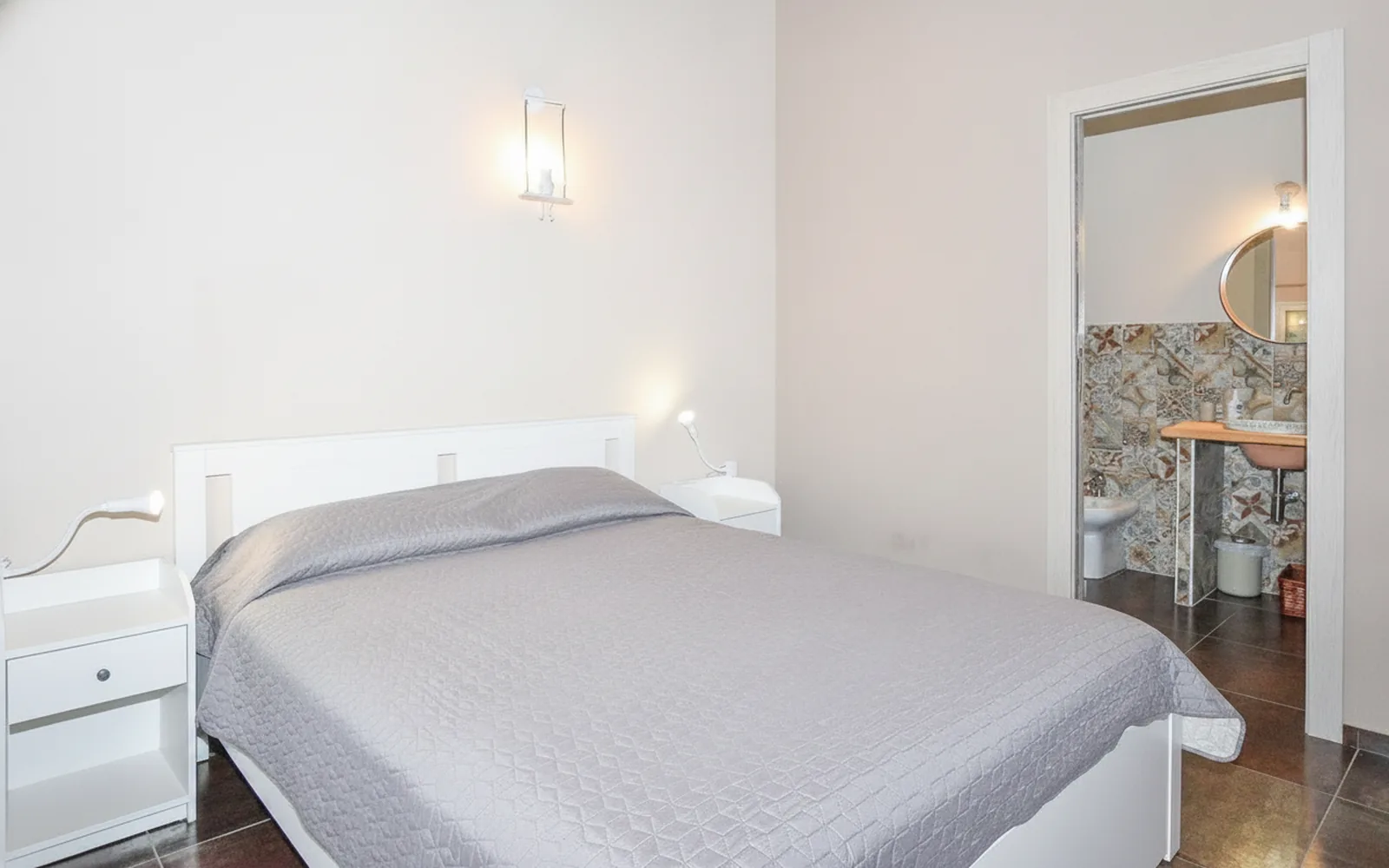 Camera con bagno privato — A Valata di Donnafugata, Ragusa (Sicilia) (foto 22)